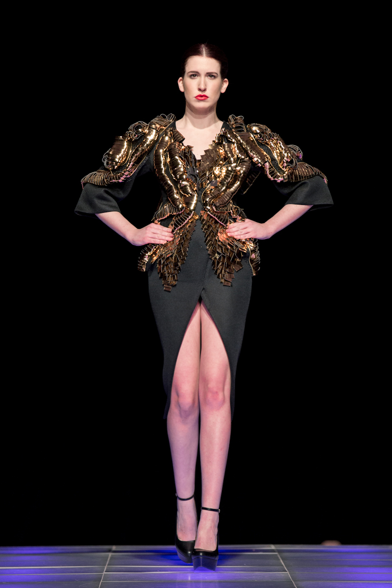 Quán quân Project Runway gây ấn tượng với khán giả New York