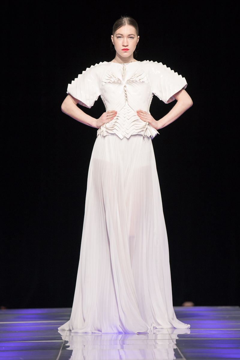 Quán quân Project Runway gây ấn tượng với khán giả New York