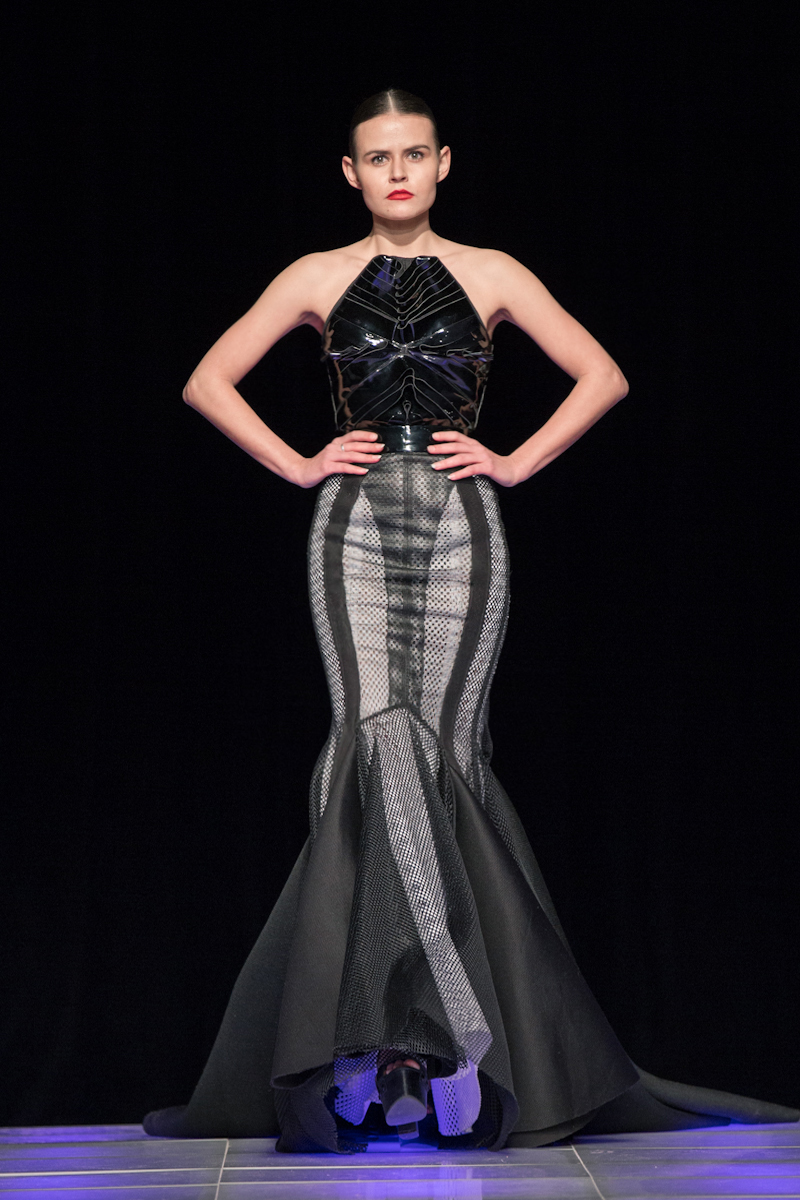 Quán quân Project Runway gây ấn tượng với khán giả New York