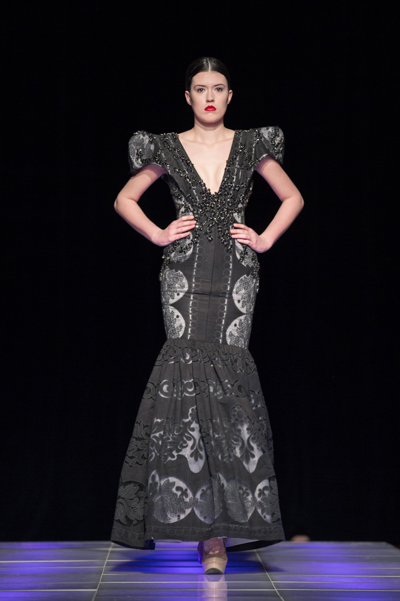 Quán quân Project Runway gây ấn tượng với khán giả New York