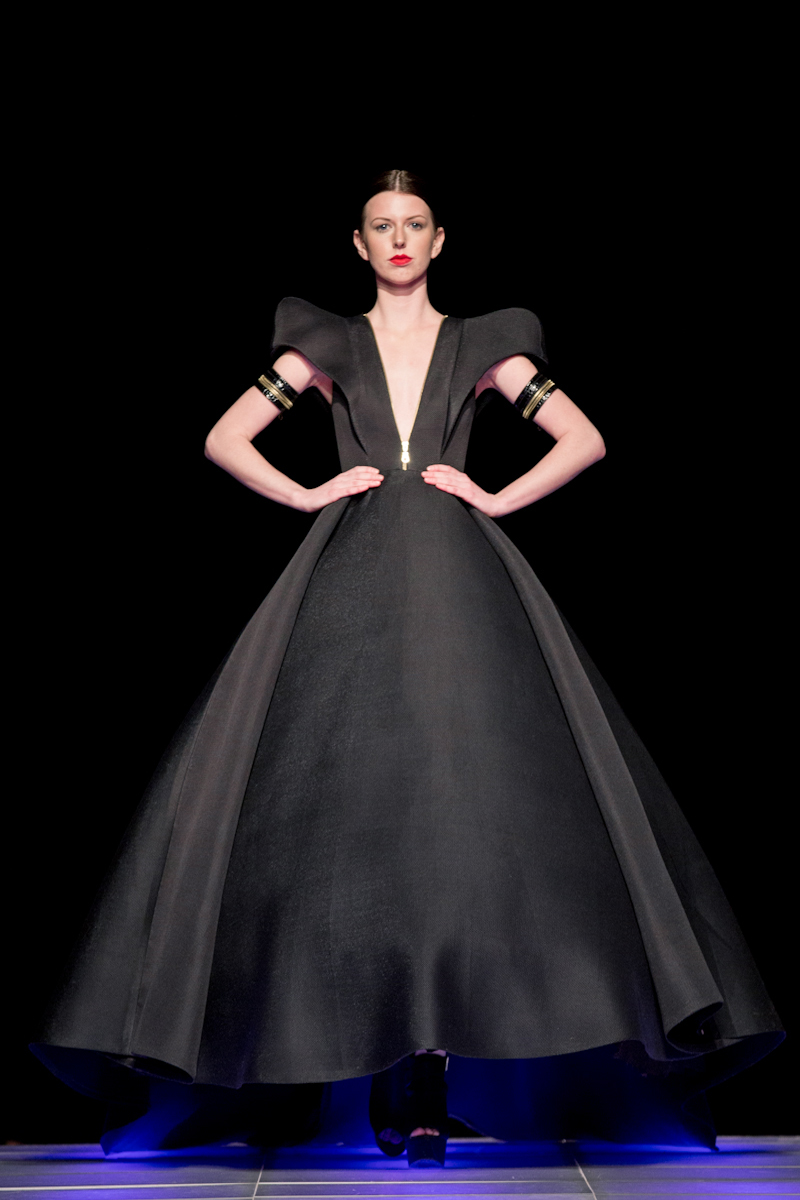 Quán quân Project Runway gây ấn tượng với khán giả New York