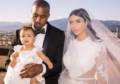 Kim Kardashian ủng hộ chồng lúc nợ nần